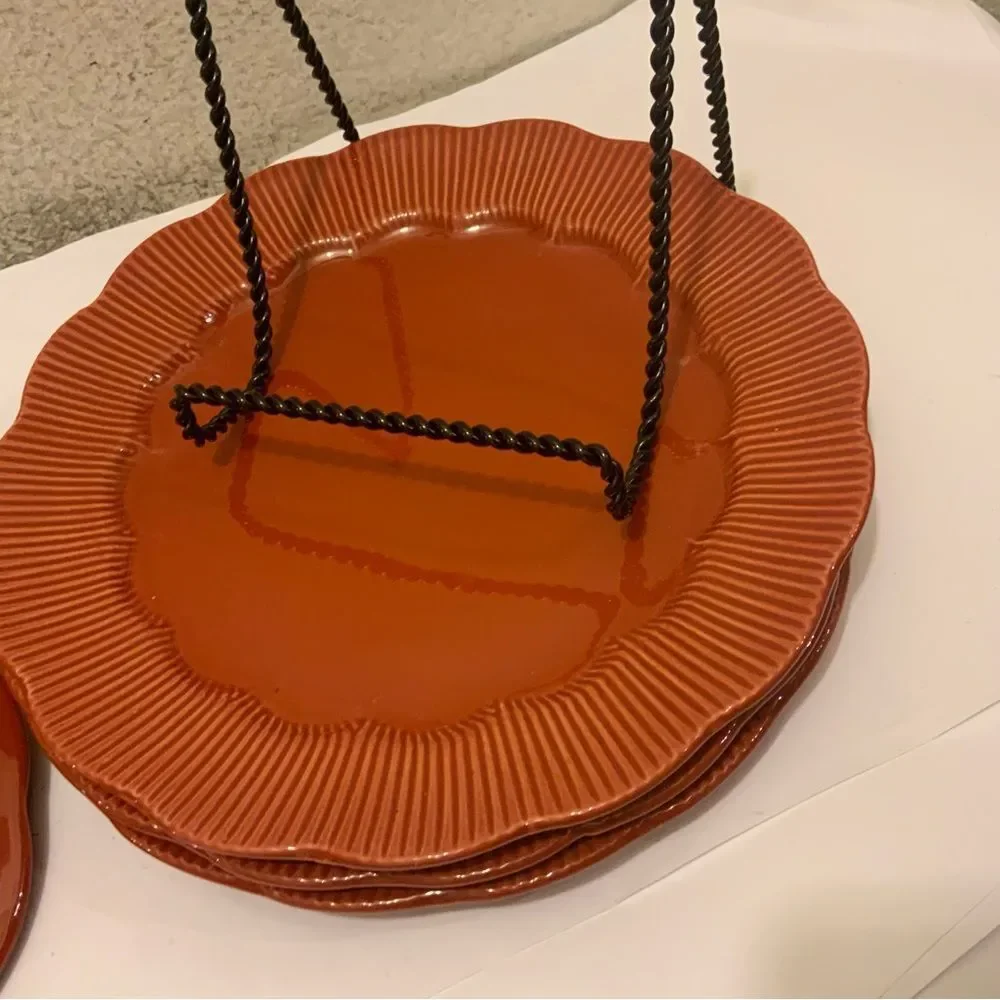 Set 6 David Tutera red 3 Dinner Plates 10.5” & 3 salad plates 8.25”